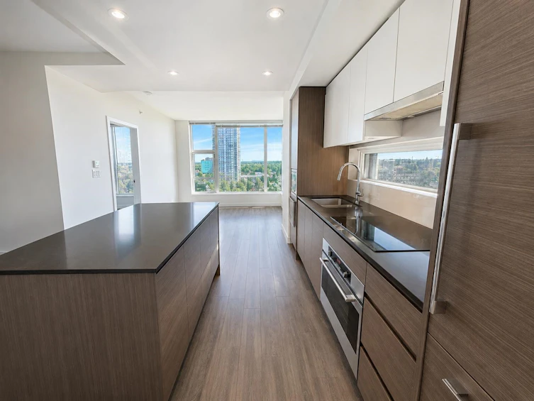 803-13615 Fraser Highway, Surrey, BC, V3T 0P7 - 5