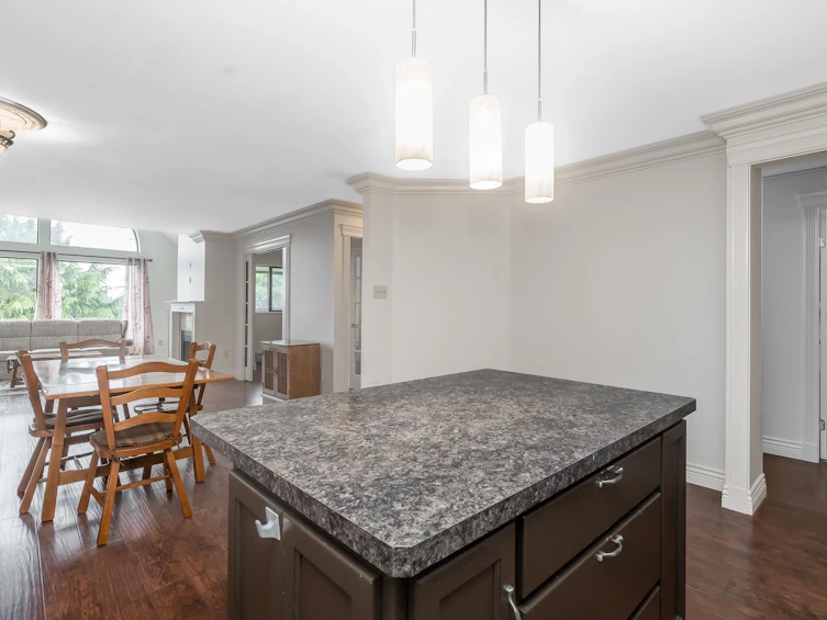 312-33030 George Ferguson Way, Abbotsford, BC, V2S 6Y2 - 10