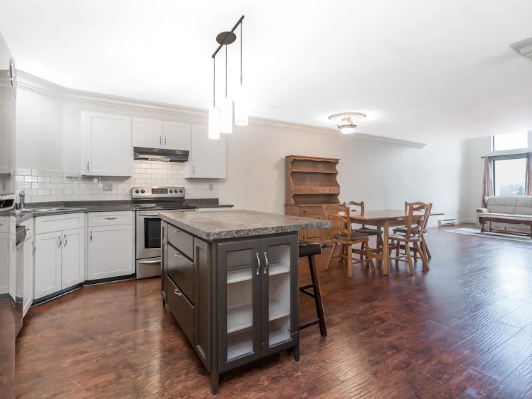 312-33030 George Ferguson Way, Abbotsford, BC, V2S 6Y2 - 6