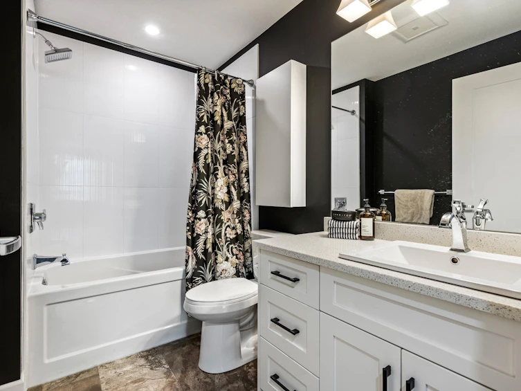 210-45754 Keith Wilson Road, Chilliwack, BC, V2R 6A9 - 10