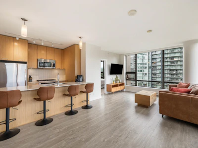 1707-301 Capilano Road - 4
