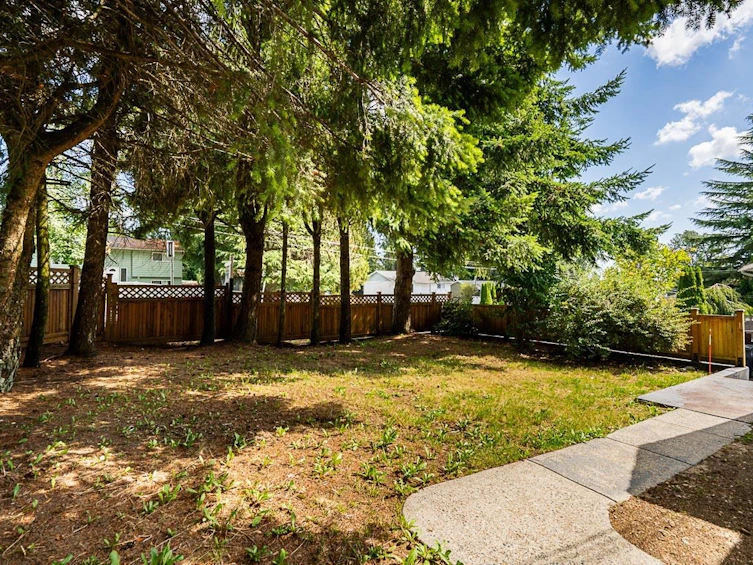9893 132 Street, Surrey, BC, V3T 3S7 - 4