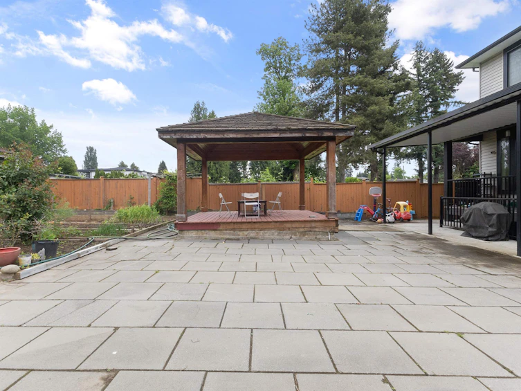 33827 Mayfair Avenue, Abbotsford, BC, V2S 1P7 - 37