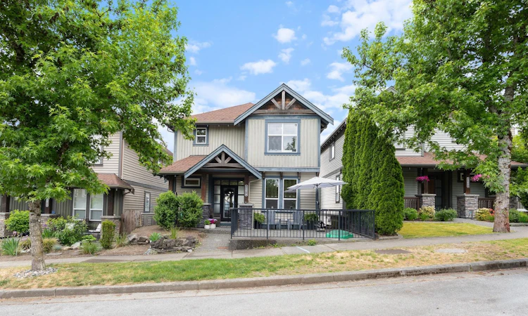 13679 Blake Loop
