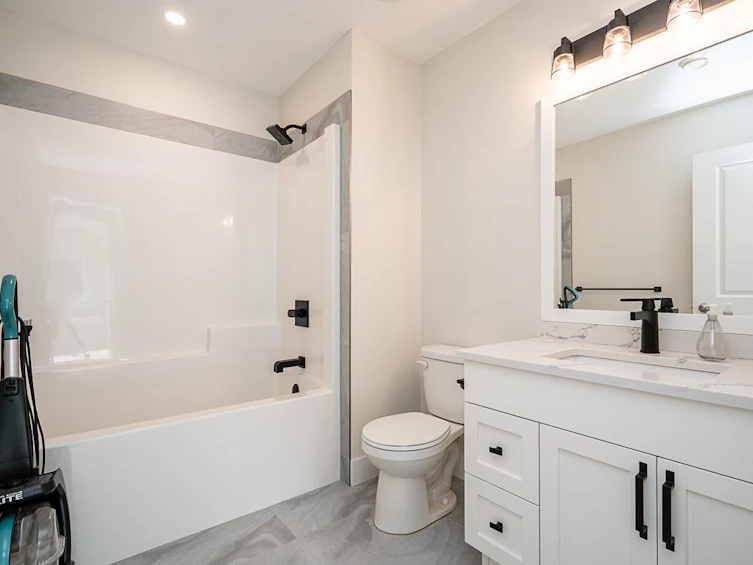 51049 Coleraine Avenue, Chilliwack, BC, V4Z 0C1 - 26