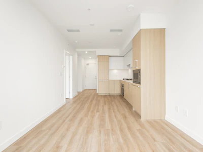 408-9675 King George Boulevard - 4