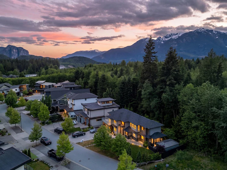 40305 Aristotle Drive, Squamish, BC, V8B 0V5