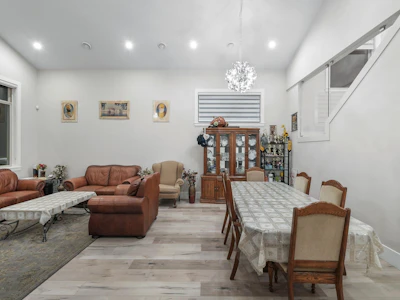 11741 64 Avenue - 5
