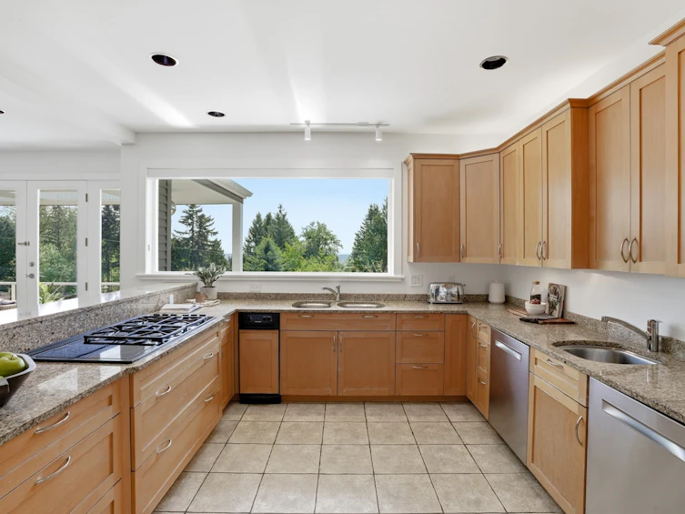 407 Brand Street, North Vancouver, BC, V7N 4G4 - 10