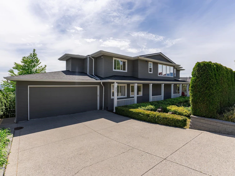 407 Brand Street, North Vancouver, BC, V7N 4G4
