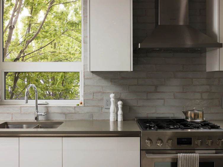 8490 Kerr Street, Vancouver, BC, V5S 3E7 - 3