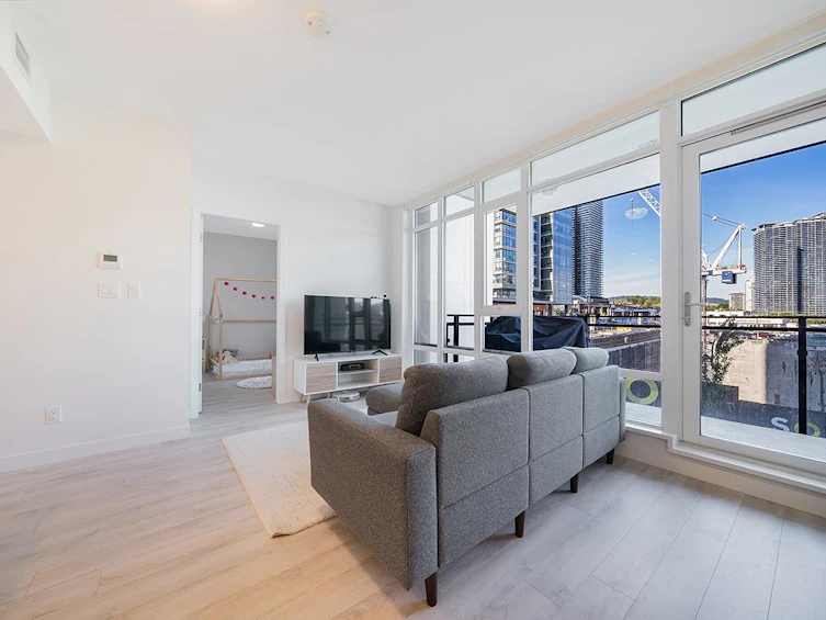 305-2085 Skyline Court, Burnaby, BC, V5C 0M6 - 7