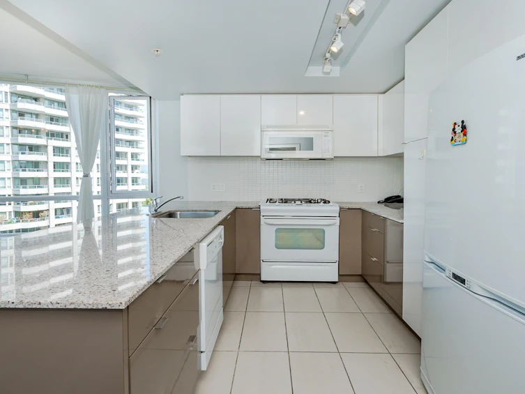 802-4808 Hazel Street, Burnaby, BC, V5H 0A2 - 13