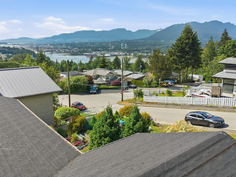 4860 Eton Street, Burnaby, BC, V5C 1K9 - 16