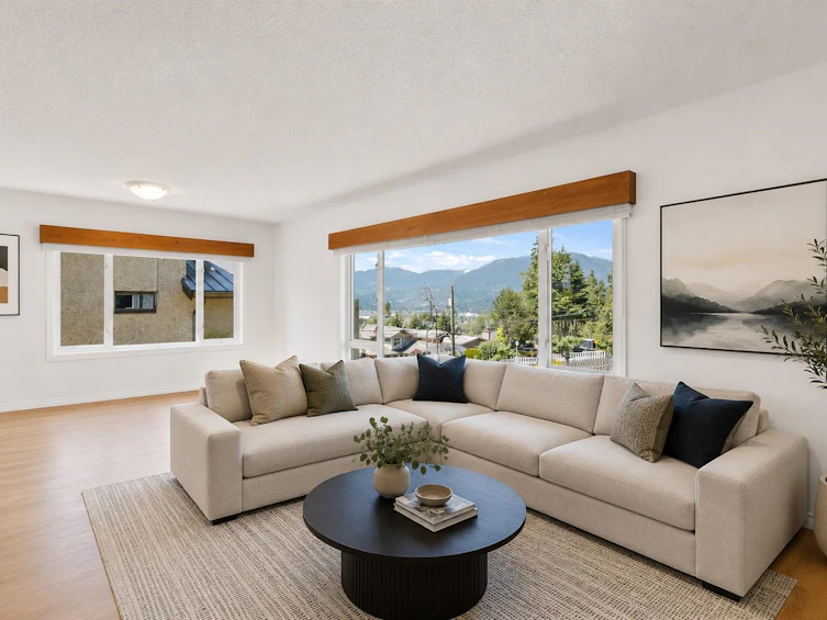 4860 Eton Street, Burnaby, BC, V5C 1K9 - 4