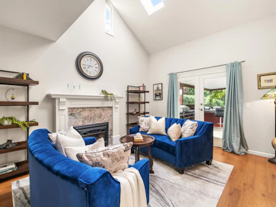 5951 237a Street - 5