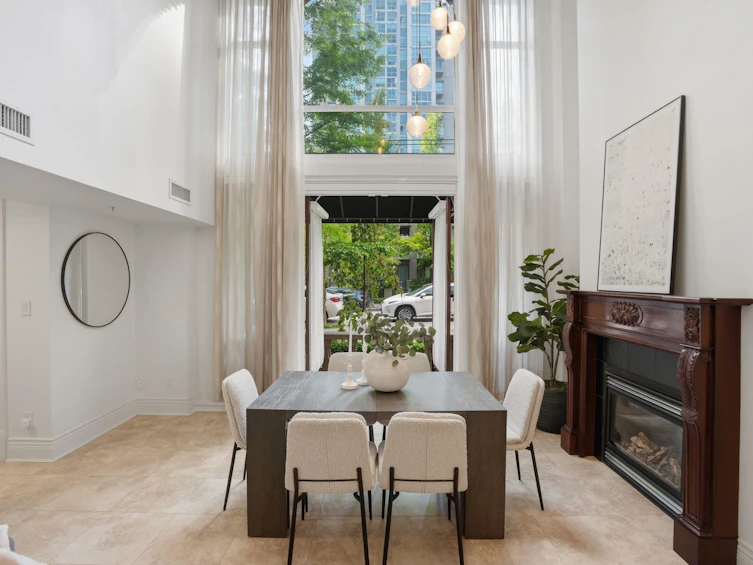 1260 Richards Street, Vancouver, BC, V6B 3G2 - 2