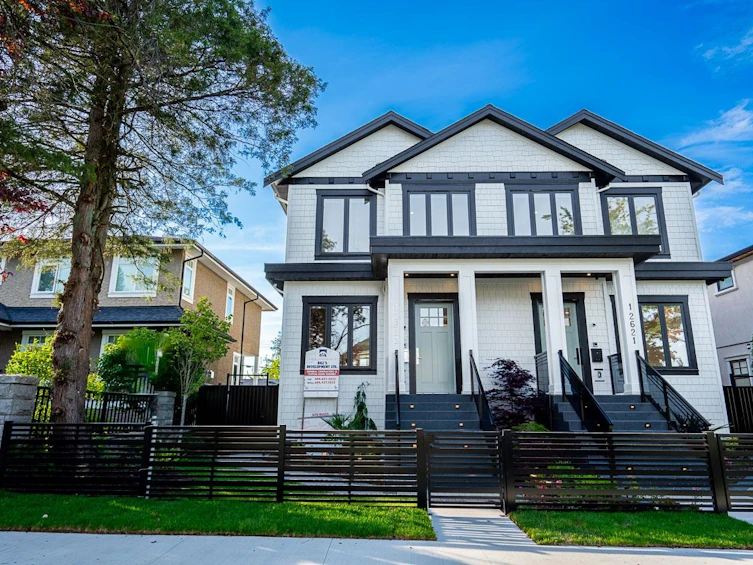 2623 Mcbain Avenue, Vancouver, BC, V6L 2C7 - 3