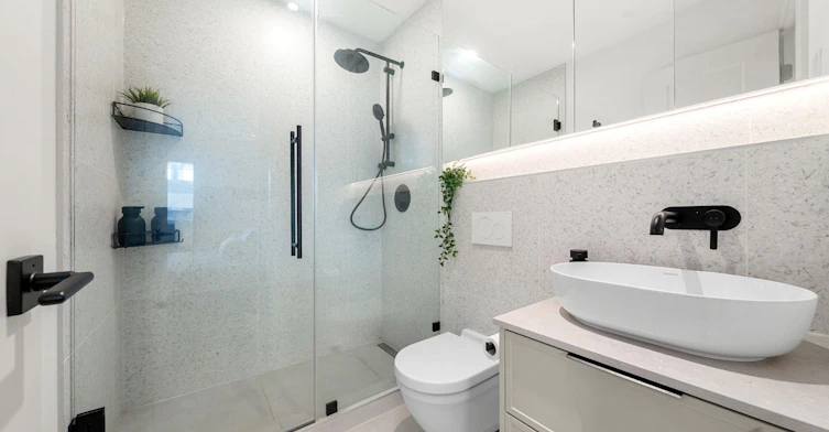 26-632 E 3rd, North Vancouver, BC, V7J 3E9 - 24