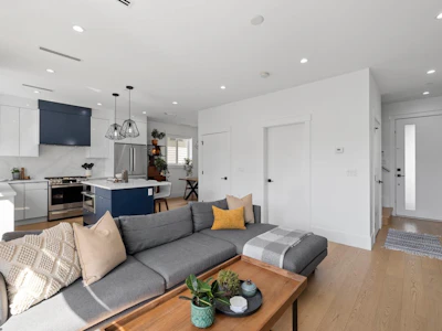 5867 Battison Street - 2