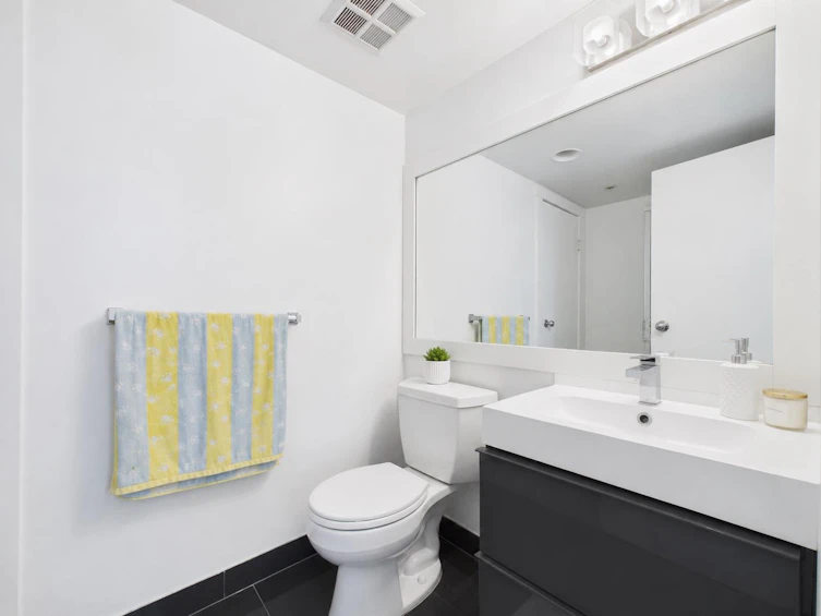 708-1188 Howe Street, Vancouver, BC, V6Z 2S8 - 18