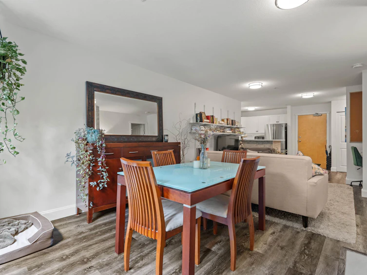 213-15 Smokey Smith Place, New Westminster, BC, V3L 5V7 - 11