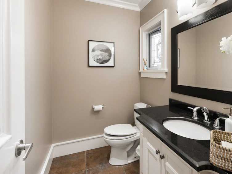 2623 Lawson Avenue, West Vancouver, BC, V7V 2G3 - 32