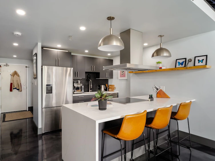308-336 E 1st Avenue, Vancouver, BC, V5T 4R6 - 8