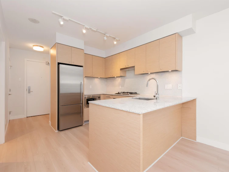803-6180 Cooney Road, Richmond, BC, V6Y 0H2 - 5