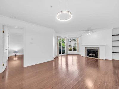 206-3638 Rae Avenue - 2