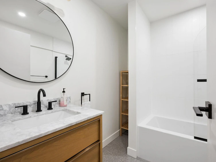 3951 Springtree Drive, Vancouver, BC, V6L 3E2 - 29
