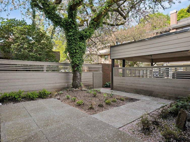 3951 Springtree Drive, Vancouver, BC, V6L 3E2 - 38