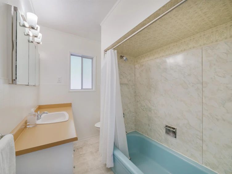 5258 Sunshine Coast Highway, Sechelt, BC, V7Z 0G7 - 10