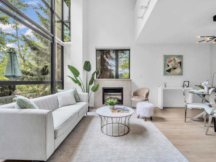 6-4178 Dawson Street, Burnaby, BC, V5C 0A1