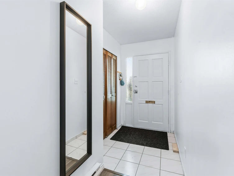 8680 Citadel Crescent, Richmond, BC, V7C 4T3 - 2