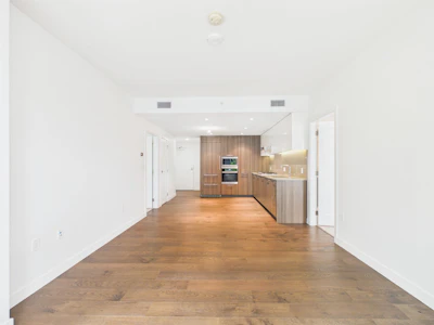 612-8160 Mcmyn Way - 3
