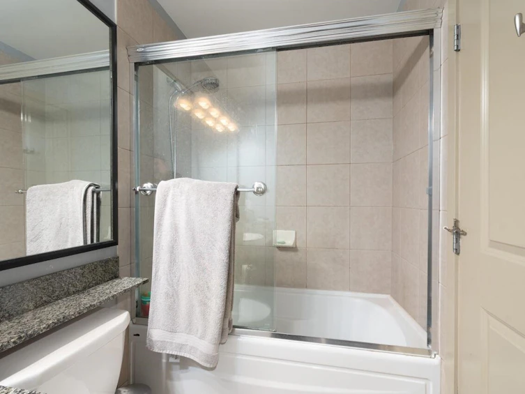 202-200 Capilano Road, Port Moody, BC, V3H 5N1 - 20