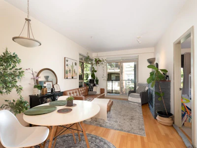 202-200 Capilano Road - 5