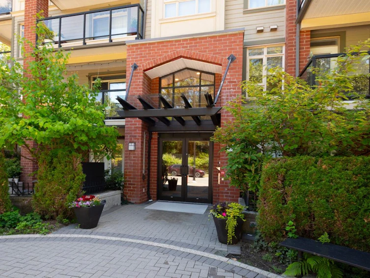 202-200 Capilano Road, Port Moody, BC, V3H 5N1 - 2