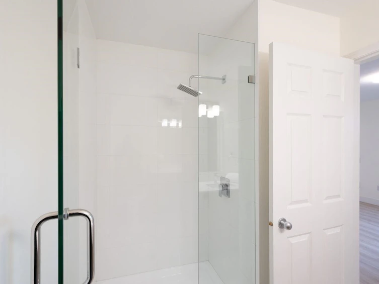 21-50 Panorama Place, Port Moody, BC, V3H 5H5 - 21