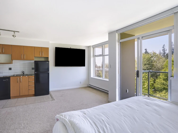 402-9298 University Crescent, Burnaby, BC, V5A 4X8 - 12