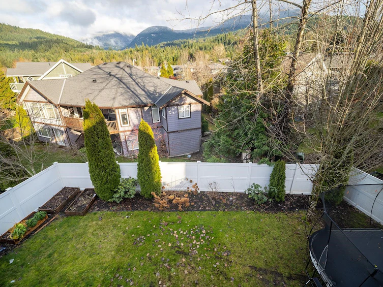 1031 Jay Crescent, Squamish, BC, V8B 0P2 - 35