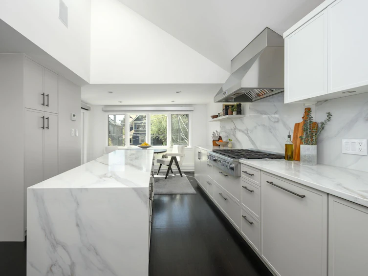 3262 W 1st Avenue, Vancouver, BC, V6K 1H5 - 11