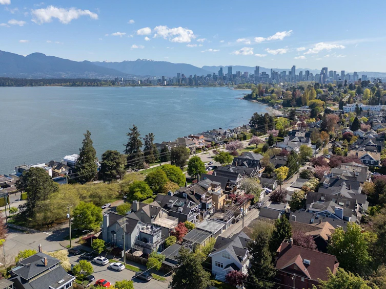 3262 W 1st Avenue, Vancouver, BC, V6K 1H5 - 27