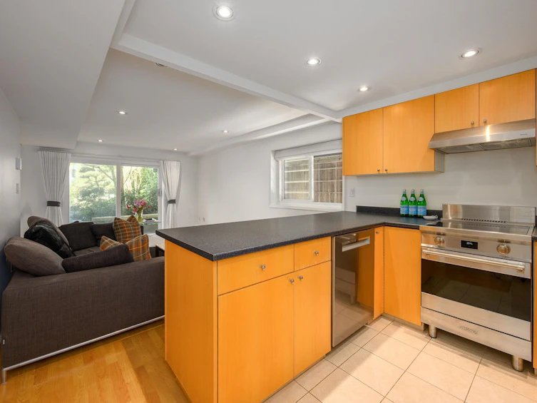 3262 W 1st Avenue, Vancouver, BC, V6K 1H5 - 21