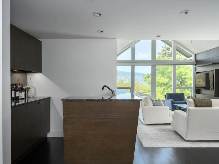 3262 W 1st Avenue, Vancouver, BC, V6K 1H5 - 7