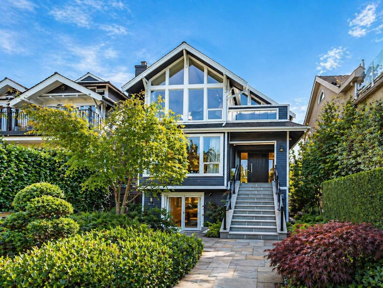 3262 W 1st Avenue, Vancouver, BC, V6K 1H5 - 2