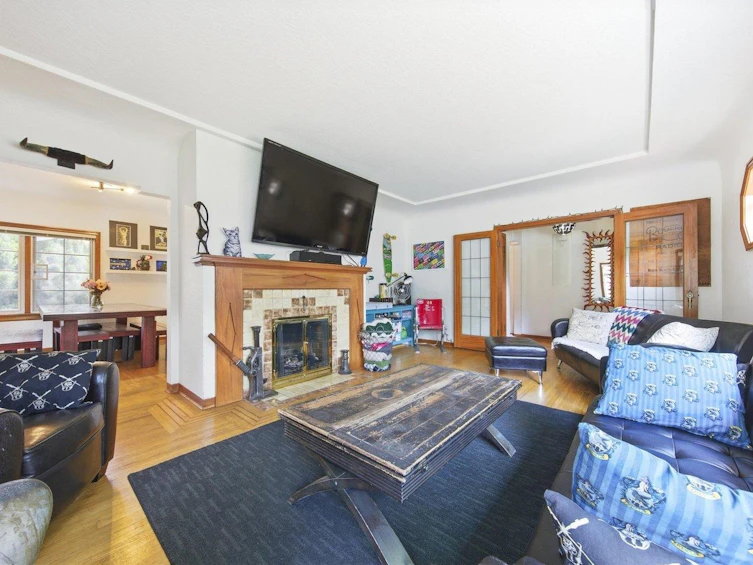 2506 W 15th Avenue, Vancouver, BC, V6K 2Z4 - 7