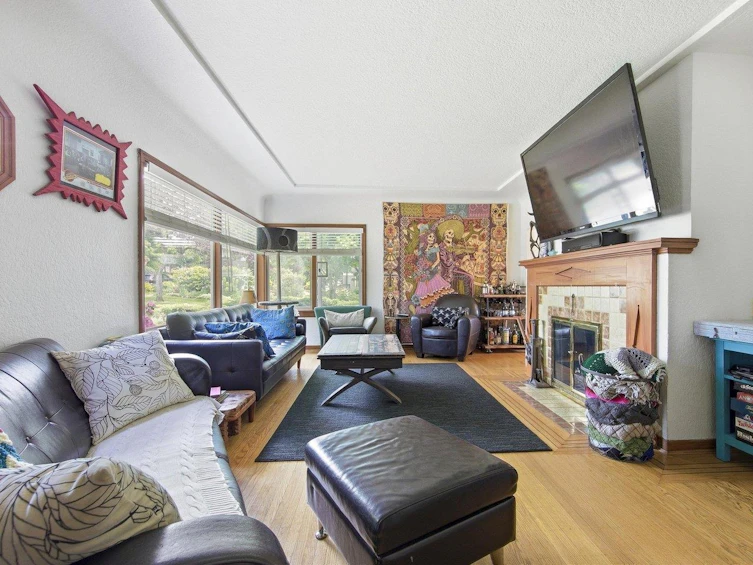 2506 W 15th Avenue, Vancouver, BC, V6K 2Z4 - 4