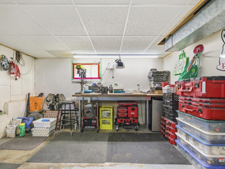 2506 W 15th Avenue, Vancouver, BC, V6K 2Z4 - 24